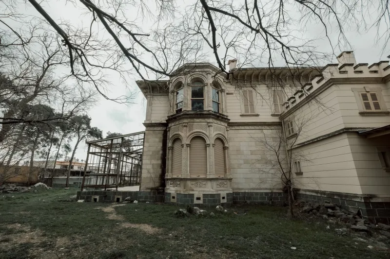 Where Did All the Rich People Go? Omaha's Vanishing Millionaires and Their Ghostly Mansions